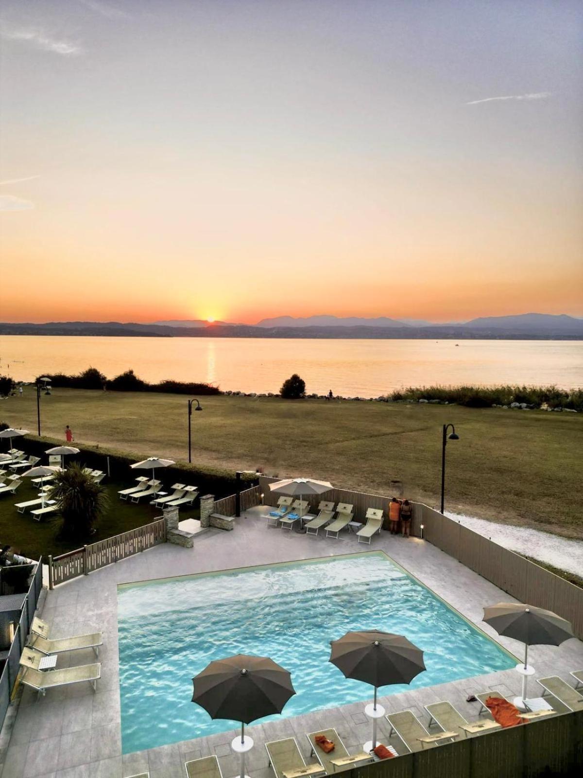 Appartamenti Residence Tulipano Sirmione Exteriér fotografie