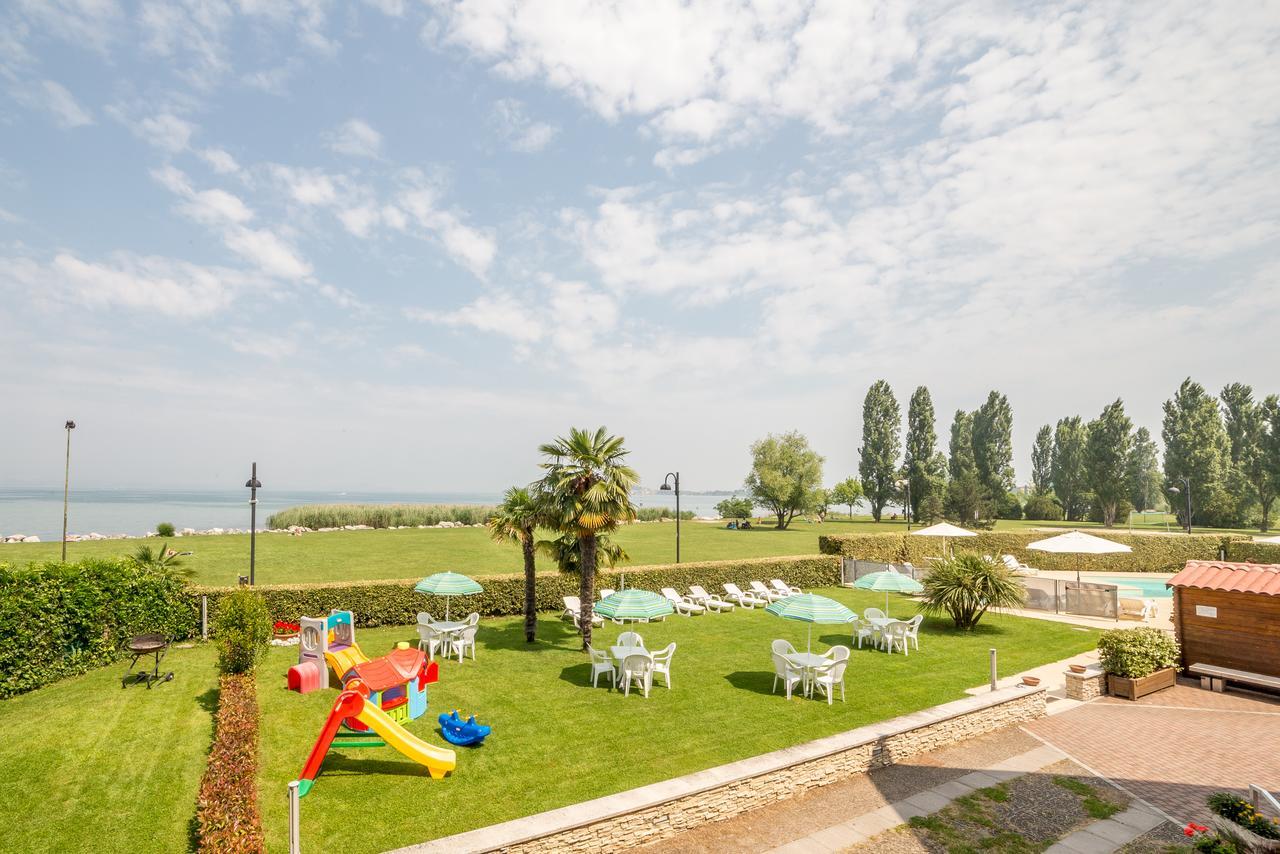 Appartamenti Residence Tulipano Sirmione Exteriér fotografie